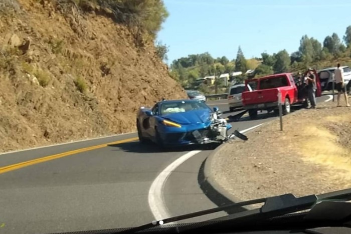 Nem kellett sokat várni az első törött Corvette-re