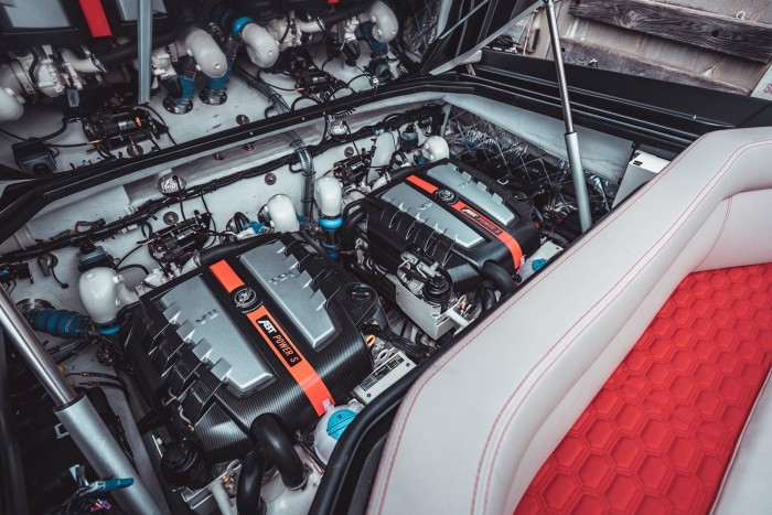 800 lóerővel száguld a vízen az Abt motorcsónakja 6