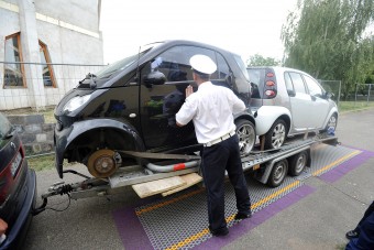 Rászálltak a rendőrök a román tréleresekre az M0-son