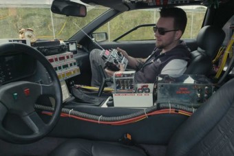 Azonnal akarjuk ezt a távirányítós DeLoreant