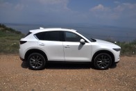 Mit tud a legdrágább Mazda? Teszten a CX-5 34