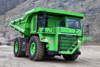 Ez a zöld bányadömper a világ legnagyobb elektromos járműve 6
