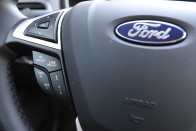 Vajon eljár 5 literrel egy ekkora autó?  – Ford Mondeo hibrid teszt 80