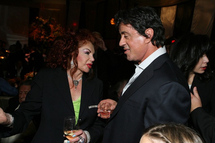 Így néz ki Stallone 97 éves édesanyja, aki a mai napig aktívan él 1 Így néz ki Stallone 97 éves édesanyja, aki a mai napig aktívan él 1