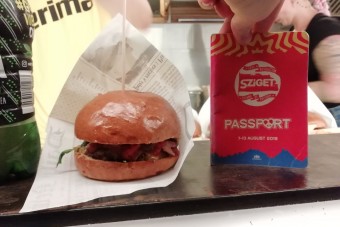 Akár garnélás hamburgert is ehetsz a Szigeten