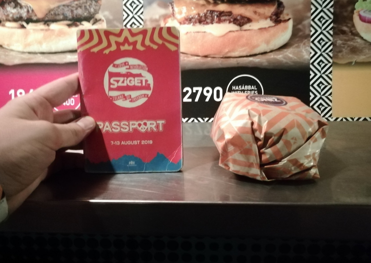 Akár garnélás hamburgert is ehetsz a Szigeten 10