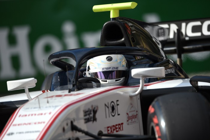 Amerikai pilóta kap F1-es lehetőséget