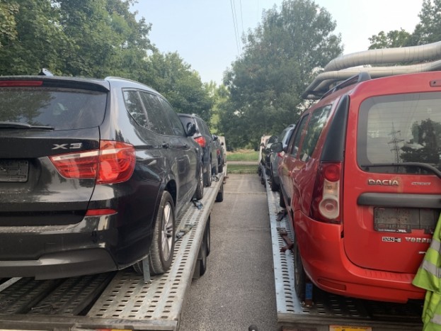 Borzalmas román szerelvényt kapcsoltak le az M3-ason, ugrott a sofőr jogsija 1