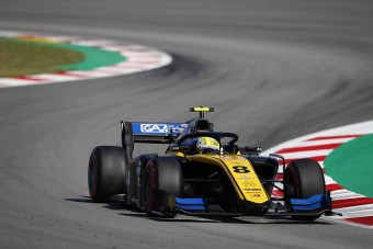 F1: Olasz és japán versenyzőt szemelt ki a Red Bull?