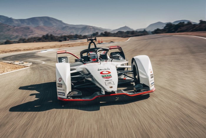 A nulláról ugrik a jövőbe a Porsche 11 | Vezess A nulláról ugrik a jövőbe a Porsche 11