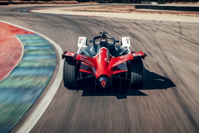 A nulláról ugrik a jövőbe a Porsche 8 | Vezess A nulláról ugrik a jövőbe a Porsche 8