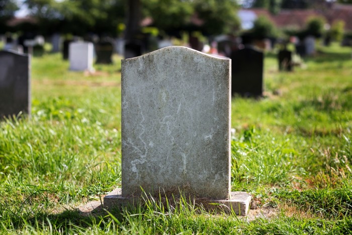 Morbid ajánlattal csalogat vendéget egy kocsma