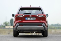 Szuperképesség nélkül: Toyota RAV4 teszt 52