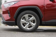 Szuperképesség nélkül: Toyota RAV4 teszt 55