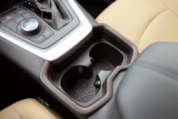Szuperképesség nélkül: Toyota RAV4 teszt 77