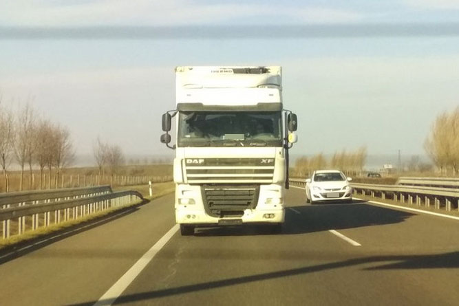 Trükköző szellemkamionok járják az országot 2 Trükköző szellemkamionok járják az országot 2
