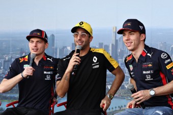 F1: Ricciardo nem érti, miért olyan rossz az utódja