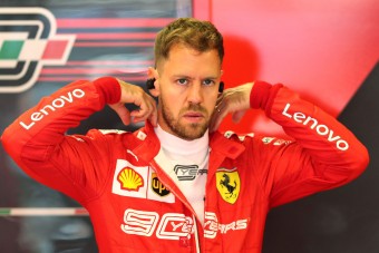 F1: Vettel megint a sajtót ostorozza