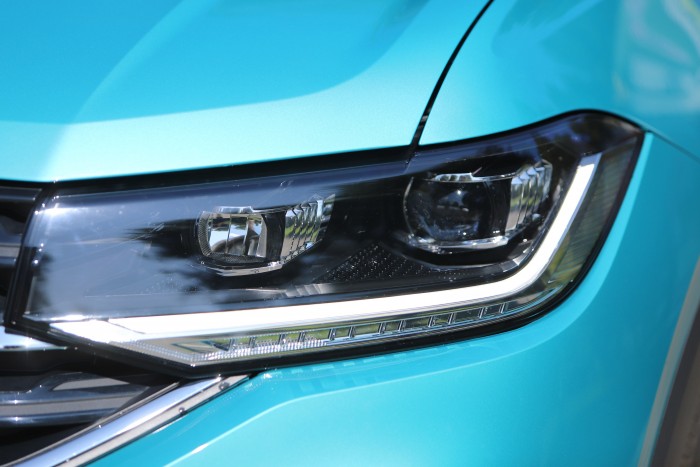 Hopp, itt egy újabb, apró városi SUV – VW T-Cross teszt 98 Hopp, itt egy újabb, apró városi SUV – VW T-Cross teszt 98