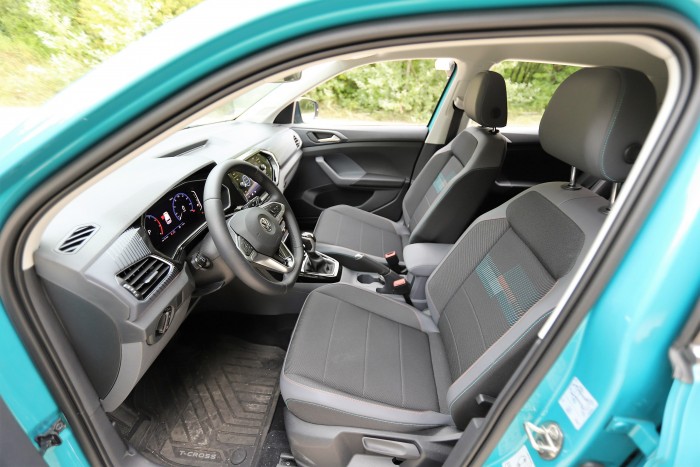 Hopp, itt egy újabb, apró városi SUV – VW T-Cross teszt 88 Hopp, itt egy újabb, apró városi SUV – VW T-Cross teszt 88