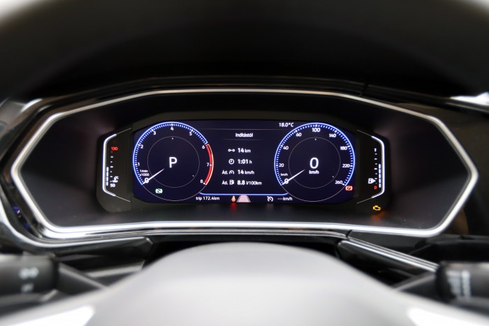 Hopp, itt egy újabb, apró városi SUV – VW T-Cross teszt 92 Hopp, itt egy újabb, apró városi SUV – VW T-Cross teszt 92
