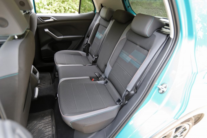 Hopp, itt egy újabb, apró városi SUV – VW T-Cross teszt 91 Hopp, itt egy újabb, apró városi SUV – VW T-Cross teszt 91