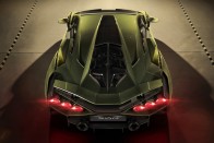 Hibrid hipersportautóval riogat a Lamborghini 2
