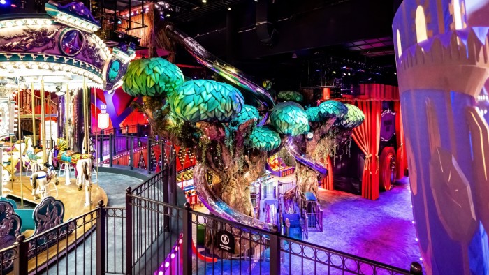 Önálló úti célként is megállja a helyét ez a reptér 7