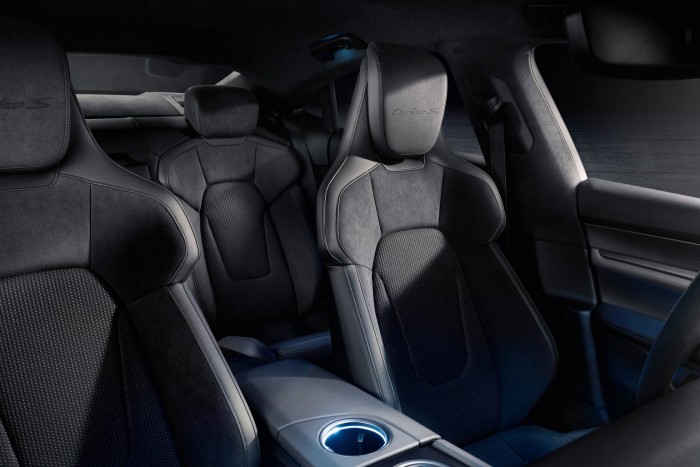 Elektromos, mégis Turbo a legújabb Porsche 7