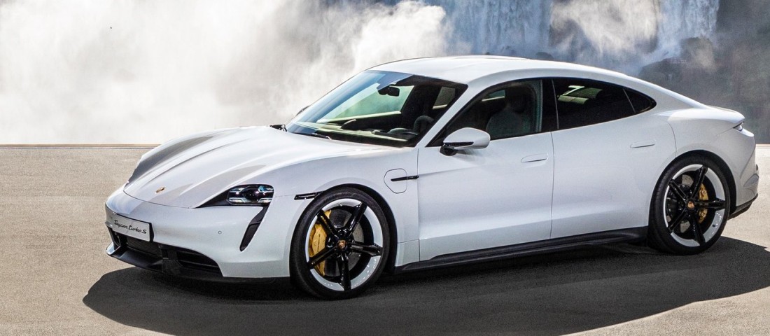 Elektromos, mégis Turbo a legújabb Porsche