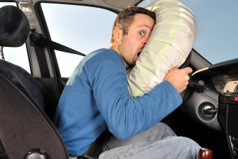 Maguktól sülhetnek el a légzsákok