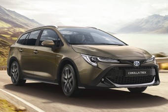 Megérkezett a Toyota terepkombija