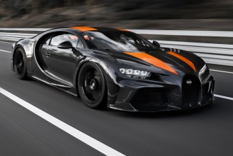 Új világrekord a szériaautók között: 490 km/óra!