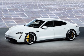 Elektromos, mégis Turbo a legújabb Porsche