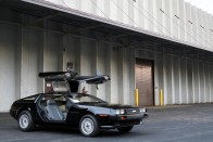 Feketében már nem is érdekes a DeLorean? 23