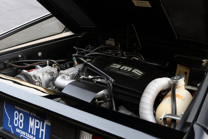 Feketében már nem is érdekes a DeLorean? 6