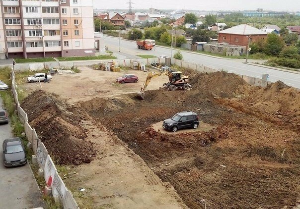 Aszfaltoztak Pécsen, egy autó pedig rossz helyen állt, de sikerült megoldani 2