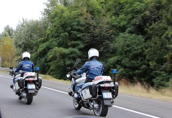 Új BMW motorkerékpárokat kaptak a magyar rendőrök 1