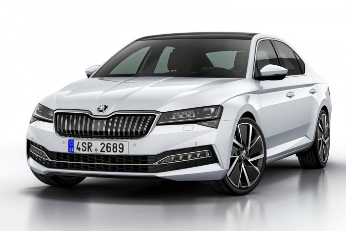 Százmillióért vesz összesen hét új Škodát a magyar állam