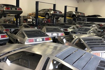 Így mentik a DeLorean-eket a hurrikán elől