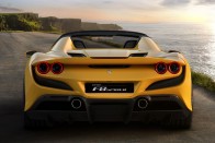 Új V8-as roadster a Ferraritól 18