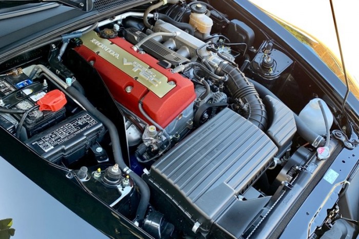 Szívesen elforgatnánk 8000-ig ezt a szinte új S2000-t 6