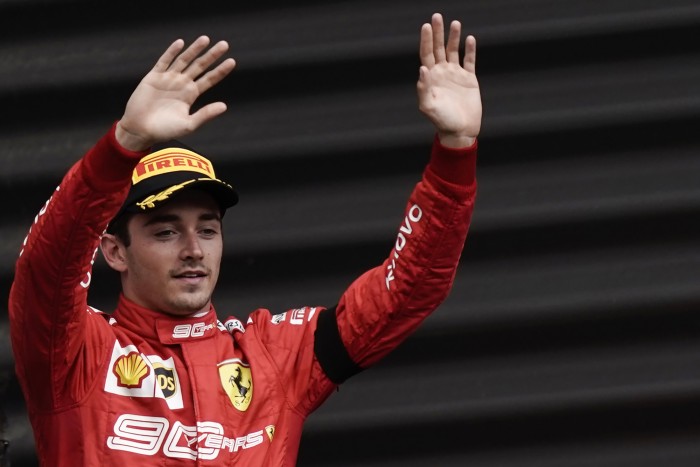 F1: Leclerc elhunyt társának ajánlotta győzelmét
