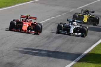 Mercedes: Leclerc büntetést érdemelt volna
