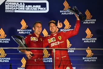 Vettel: Erőt adtak a rajongóim