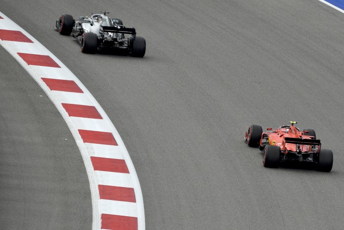 F1: Kiborult a gyors Ferrari miatt a Mercedes-főnök