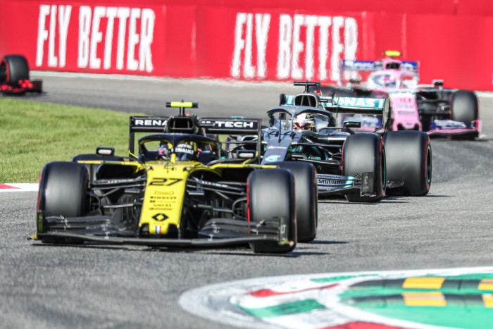 F1: Berágtak a csapatfőnökök a tömegszerencsétlenkedés után