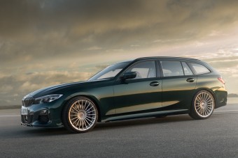 300 felett hasít az Alpina 3-as Touringja