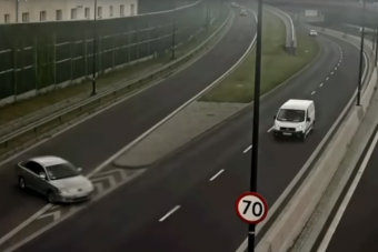 Szembe hajtott a forgalommal, ugrott a jogsija