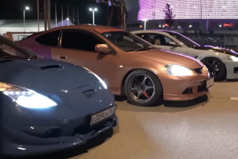 Orosz autósok lemásoltak egy klasszikus videojátékot, az eredmény lenyűgöző